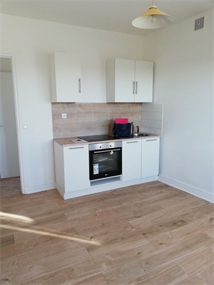appartement ancien à la vente -   69400  VILLEFRANCHE SUR SAONE, surface 28 m2 vente appartement ancien - UBI433930052